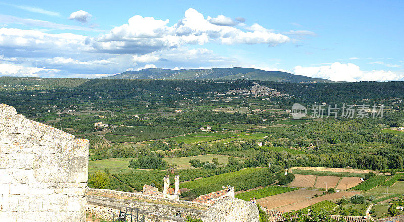 Le Luberon:靠近Lacoste和Bonnieux